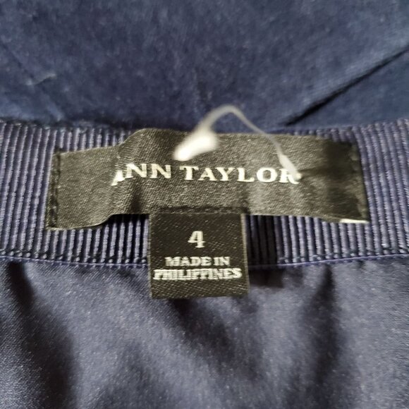 Ann Taylor Navy Blue Soft Velvet Lined Knee Length Pencil Skirt Size 4 - Picture 5 of 6